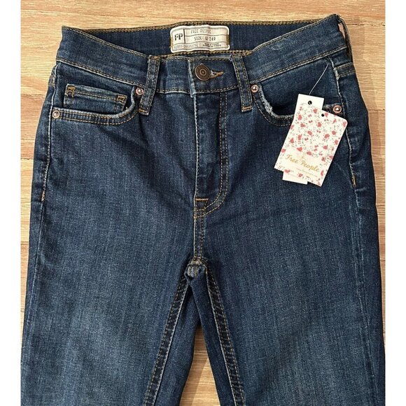 Free People Womens Size 24  Skinny Ankle Jeans Distressed Dark Wash Denim NEW - Picture 2 of 7